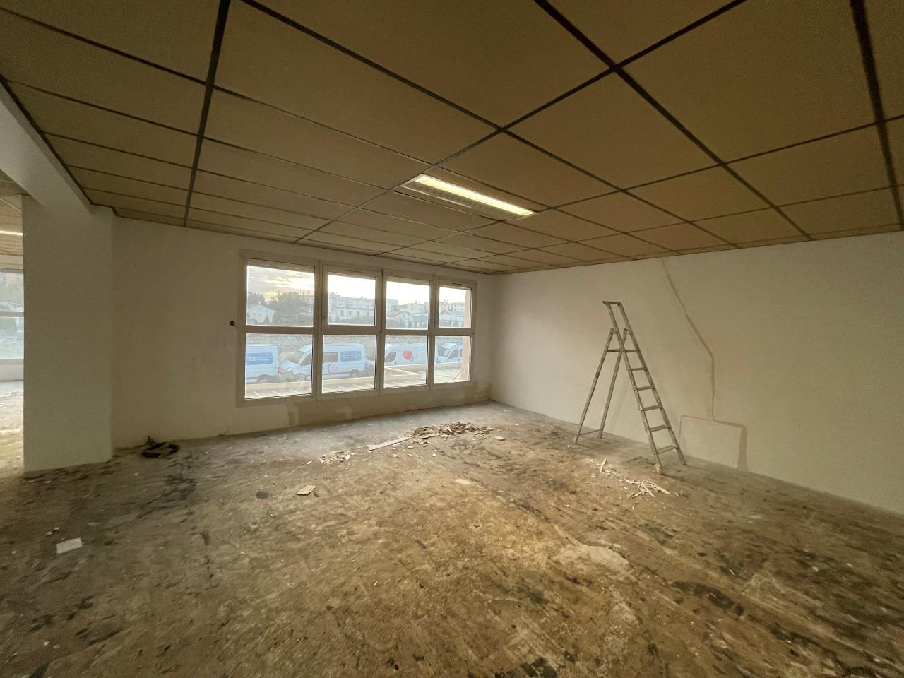 Local d'activité Ivry-sur-Seine 1799m² Location local d'activité Ivry-sur-Seine Val-de-Marne OLACT2206899 16